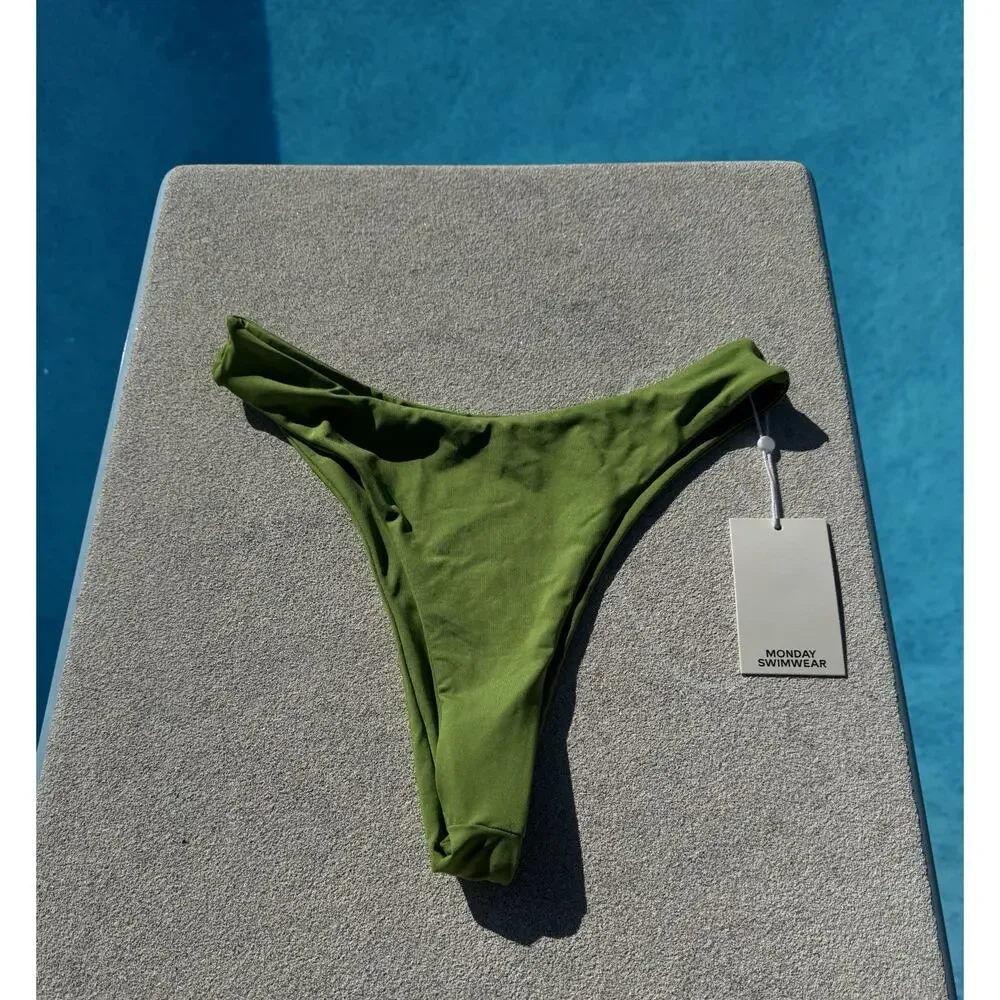 Monday Swimwear Capri Thing Jungle Size S